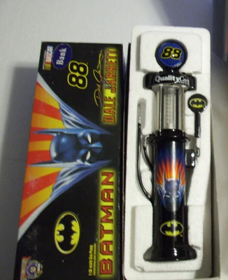 Banco de bomba de gasolina Dale Jarrett 88 Batman 1998 1/16 Ford Action Foto 1 de 3