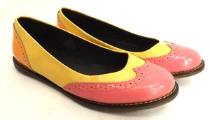 Zapatos planos Dr Martens CERI charol amarillo-naranja y punta de ala rosa-talla 5 - Imagen 1 de 14