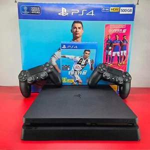 Sony PlayStation 4 Slim 500GB Pack di Console e FIFA 19 Nera 2 Controller - PS4 - Imagen 1 de 22