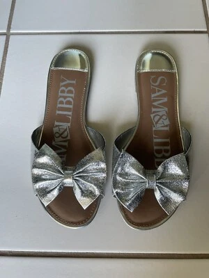 Sandalias planas Sam & Libby talla 6 plateadas metálicas sin cordones Foto 1 de 4