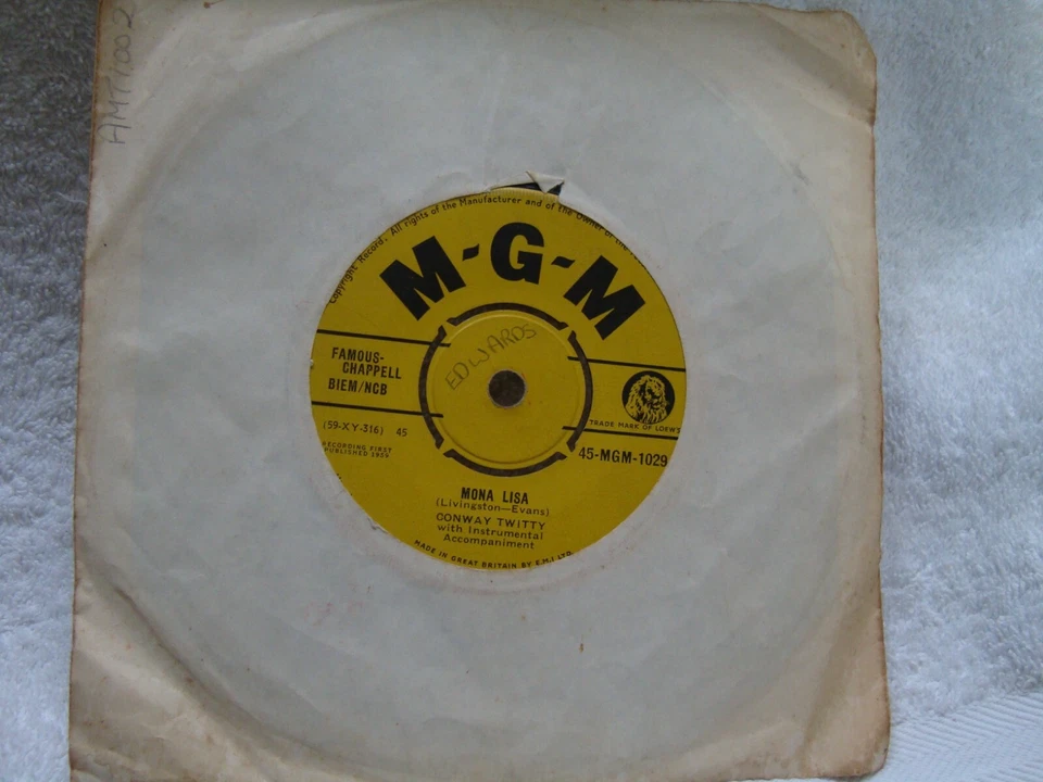 CONWAY TWITTY - MONA LISA  HEAVENLY - VINYL 7" - MGM 1029 - Image 1 of 1