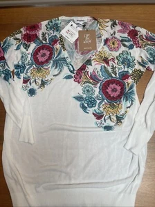 NWT Floral Print Boutique Style Sweater Large - Picture 1 of 9