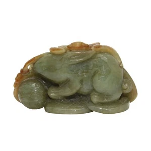 Chinese Yellow Green Lucky Zodiac Jade Rabbit On Coin Pendant Figure s1505N - Picture 1 of 5