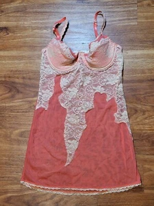 Fredericks Of Hollywood Size M Coral Lace Teddy - Picture 1 of 4