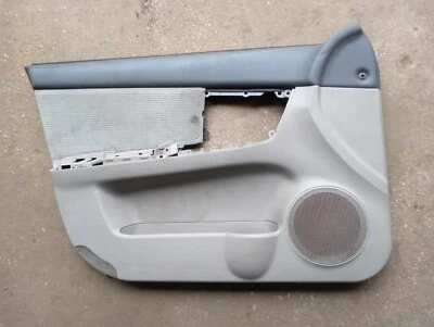 Panel de moldura de puerta delantero derecho OEM Kia Spectra Sedán 07-09 cuero desnudo gris 4 puertas Foto 1 de 4