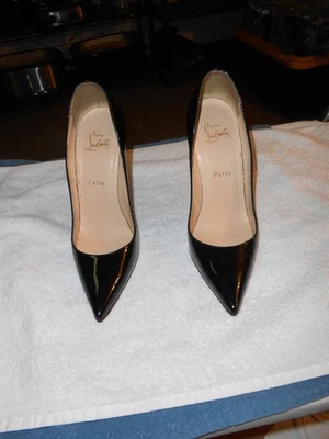 ~~Christian Louboutin RED BOTTOMS Black Patent Leather Pigalle Pumps 38.5~~~ - Image 1 of 4