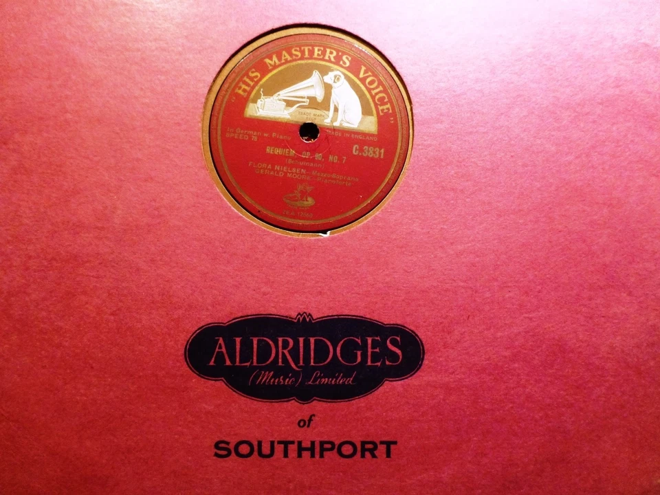 Flora Nielsen CANADIAN MEZZO Schumann REQUIEM/ Erstes Grün Frühlingsnacht C 3831 Foto 1 de 1