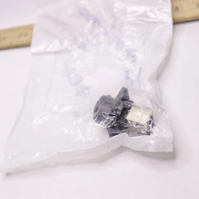 Amphenol PCD Circular Square Flange Connector PCD RJF54421 - Image 1 of 4