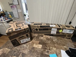 SAVANT Soundbar/Sub SKU:HST-STUDIO55WS-SUR-10 Soundbar, SPK-S1WSB-00 Sub - Picture 1 of 4