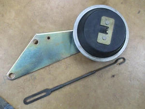 HOLDEN WB STATESMAN VC VH VK VL CRUISE CONTROL VACUUM DIAPHRAM UNIT ACTUATOR ROD - Picture 1 of 6