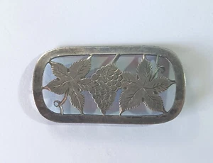 Antique HANDARBEIT Silver Brooch: Etched Vineyard Leaves & Grapes - Picture 1 of 8