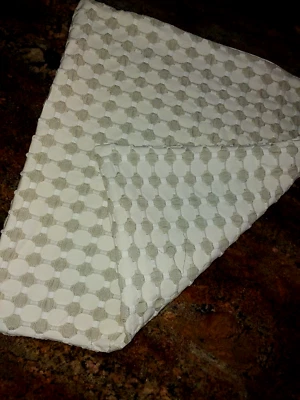 Funda de almohada reversible de algodón geométrico tejido tostado CB2 Estela 21x21" Foto 1 de 4