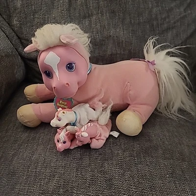 Vintage Hasbro Pink White Pony Surprise Plush Horse Mother & 3 Babies 1992 Read! - Image 1 of 4