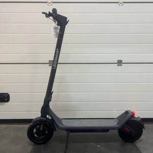 E Scooter A11 Mit Straßenzulassung ABE Elektroroller Faltbar Escooter Gebraucht - Bild 1 von 12