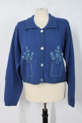 De Colección April Cornell L Azul Grueso Lana Floral Bordado Cárdigan Suéter Agujeros Reparar Foto 1 de 4