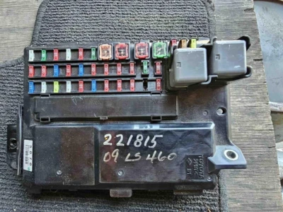 2007 -2017 Lexus LS460 Engine Fuse Box Module Assembly Used Foto 1 de 3