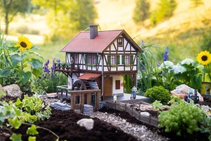 brandneu Neuheit Pola Spur G Wassermühle mit Fachwerk, wetterfest Art.: : 331115 - Bild 1 von 7