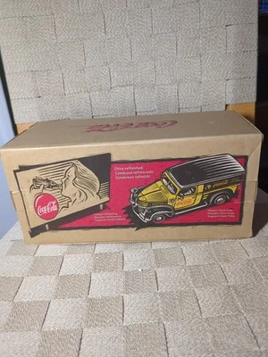 Nuevo en caja Coca-Cola 1947 Dodge Canopy Delivery Van Bank 1/25 Collector’s 27009 Foto 1 de 4