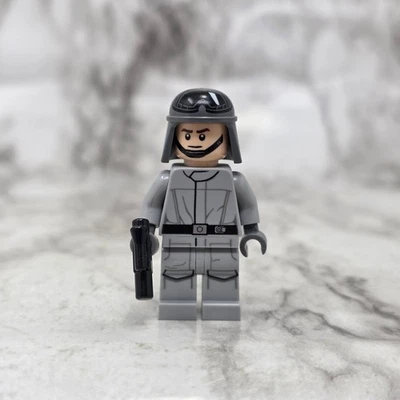 Lego Imperial AT-ST Driver Minifigure Star Wars 75153 - Image 1 of 2