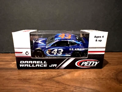 Bubba Wallace 2018 #43 US Air Force Petty Camaro 1/64 NASCAR Foto 1 de 2