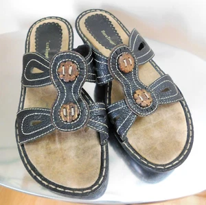 BareTraps Sandal Slip on Comfort Carved Coconut Shell Buttons Wedge Shoe 10.5 - Picture 1 of 8