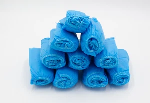Fundas desechables para zapatos azules 100 piezas, antideslizantes, no tejidas, a prueba de polvo - Imagen 1 de 6