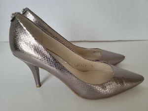 Tacchi a spillo Michael Kors in peltro, taglia 8, ottime condizioni, modello scale - Foto 1 di 8