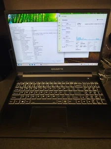 Portátil para juegos GIGABYTE G5 KC 15,6 pulgadas | 2 TB NVME | i5-10500H | 16 GB RAM | 240 Hz - Imagen 1 de 11