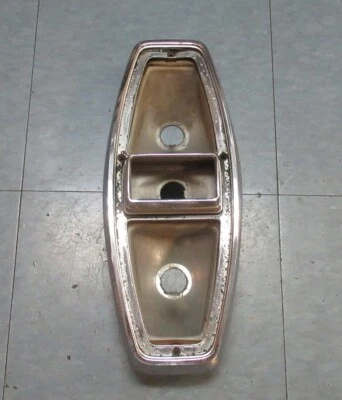 Ford Galaxie & Country Squire Wagon 1968 carcasa de luz trasera original/usada Foto 1 de 4