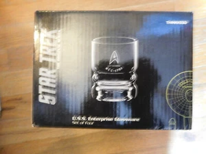 Star Trek The Original Series U.S.S. Set di 4 oggetti in vetro Enterprose - Foto 1 di 5