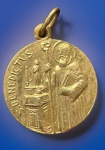 Vintage Catholic St Benedict Gold Tone Religious Medal - Picture 1 of 3