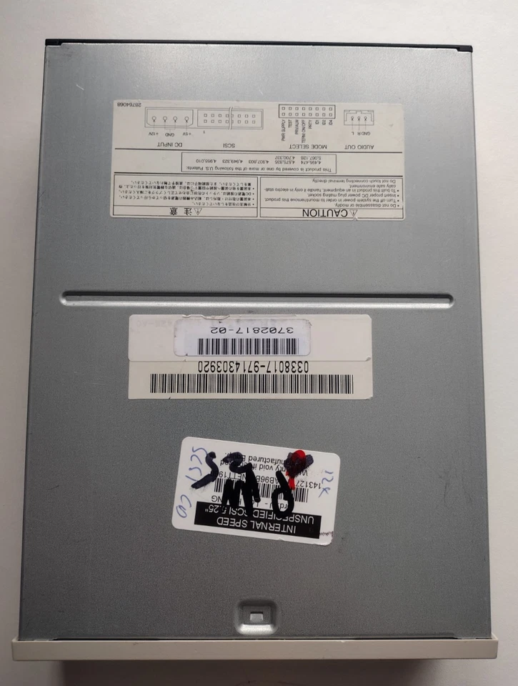 Toshiba XM-5701B 12X Internal 50 Pin SCSI CD-Rom Drive - BIEGE -Tested / Working - Image 1 of 4