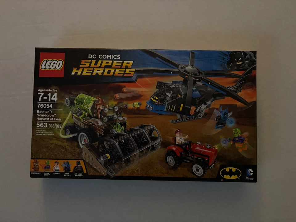 Lego 76054 Batman: Scarecrow Harvest of Fear NIB Blue Beetle - Image 1 of 1