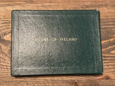 Colección Monedas de Irlanda SET 1950-1960 8 MONEDAS SIN CIRCULAR EN CAJA VERDE  Foto 1 de 4