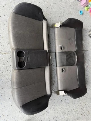 Subaru Baja 2003-06 asientos traseros OEM de 78 k millas solo usado en buen estado como nuevo Foto 1 de 4