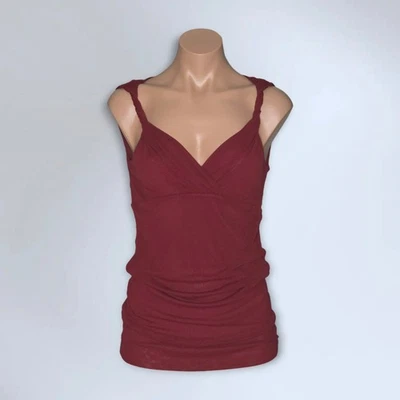 Blusa Regata Feminina Kenneth Cole New York Nylon Vermelha Decote V - Tamanho M - Imagem 1 de 4