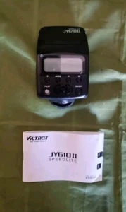 Viltrox JY 610II Speedlite with LCD screen And Manual - Picture 1 of 6