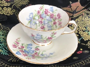 H M Sutherland bone china TEA CUP & SAUCER  blue pink Floral vtg granny core - Imagen 1 de 6