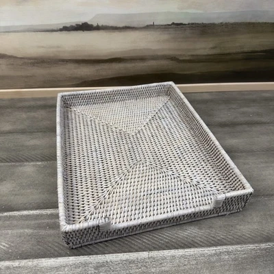 Bandeja de papel de oficina de ratán tejida a mano Tava Pottery Barn/Artefacts blanqueada nueva sin caja Foto 1 de 4