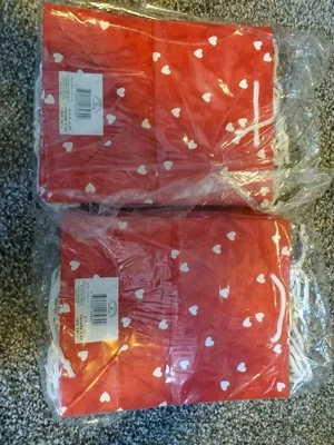 Lot Valentine's Day Hallmark Gift Bags - 16 Bags Total Heart Red Love Size 8x10  - Image 1 of 4