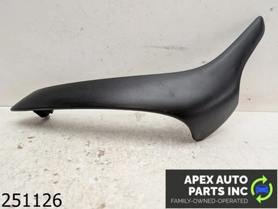 OEM 2013 Dodge Dart 1.4L  FRONT PASSENGER DOOR COVER TRIM ARMREST W/ PULL HANDLE Foto 1 de 4