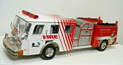 Bomba Town of Fishers CORGI Emergency One "Cyclone II" Foto 1 de 4