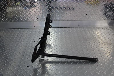 Soporte de montaje del enfriador de aceite del motor Buell Lightning XB12S 2004 Foto 1 de 4