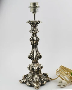 Lampadario antico stile liberty argento testato monogramma elettrificato lampada da tavolo - Foto 1 di 11