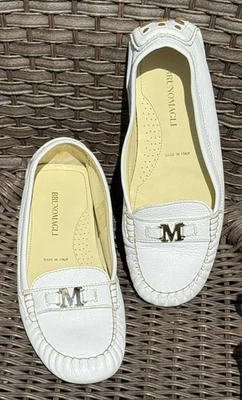 Mocasines de conducción italianos de cuero blanco suave Bruno Magli para mujer 41/US 10 Foto 1 de 4