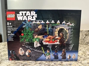 40658 LEGO Star Wars Millennium Falcon Holiday Diorama - Picture 1 of 3