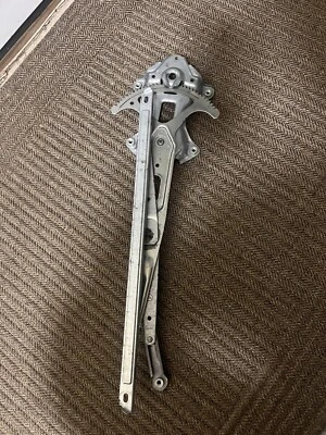 Regulador de ventana de puerta delantera izquierda Toyota RAV4 69802-0R030 2018 - 2016 2017 Foto 1 de 4