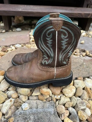 Ariat Fatbaby Heritage Dapper Round Toe Sz 8.5 B Cowboy Boots Brown Leather Teal - Image 1 of 4