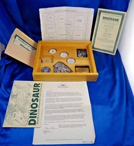 1993 Anno del Dinosauro Worldwide Edizione Limitata Proof Coins Set Box COA - Foto 1 di 11
