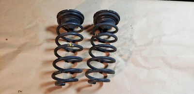 2008 BMW 328xi AWD E90 mola helicoidal traseira esquerda e direita OEM - Imagem 1 de 4